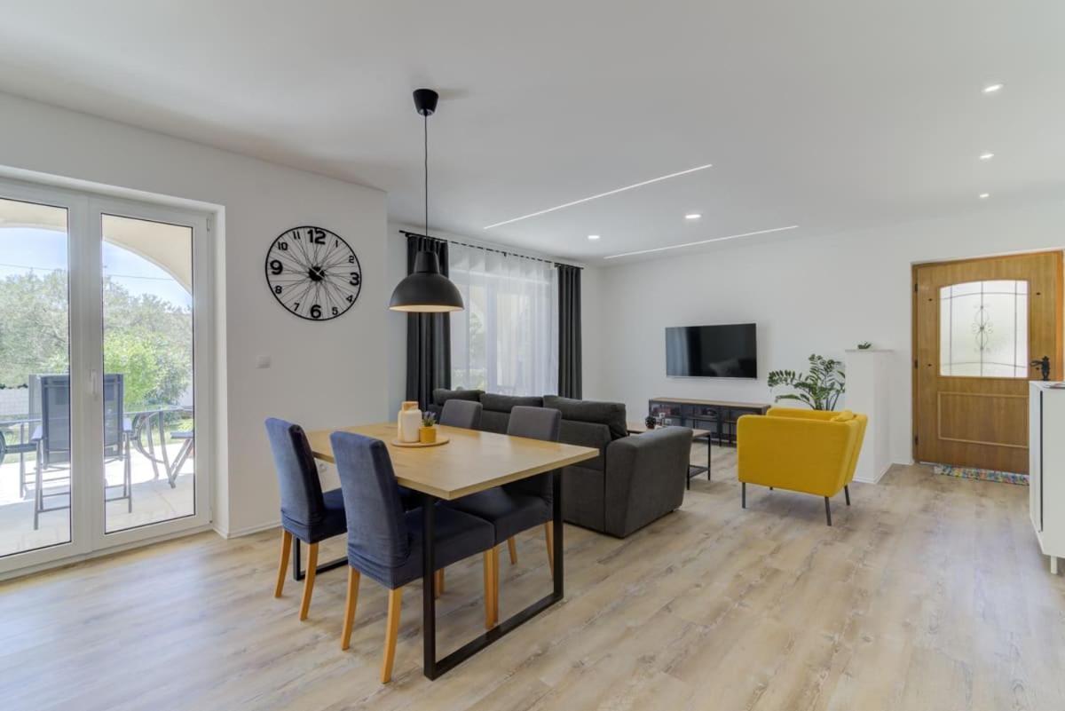 Nv Sun 23 By Aneo Travel Apartment Нови Винодолски Екстериор снимка